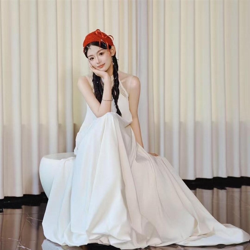 照相馆新款新娘结婚晨袍森系轻奢高端轻婚纱高级感气质小众摄影服
