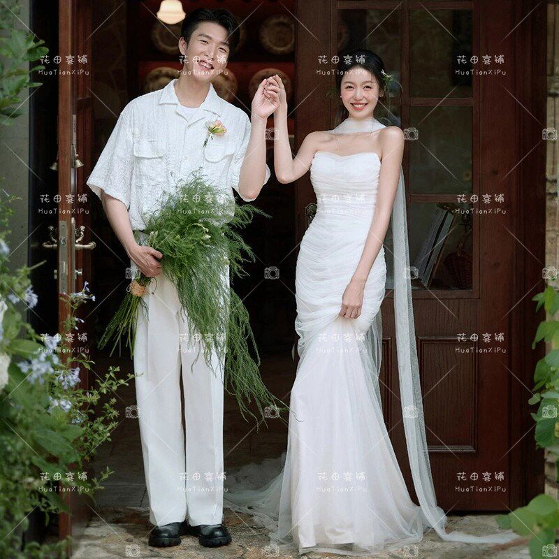 法式抹胸轻婚纱简约缎面气质新娘订婚迎宾出门纱白色超仙鱼尾礼
