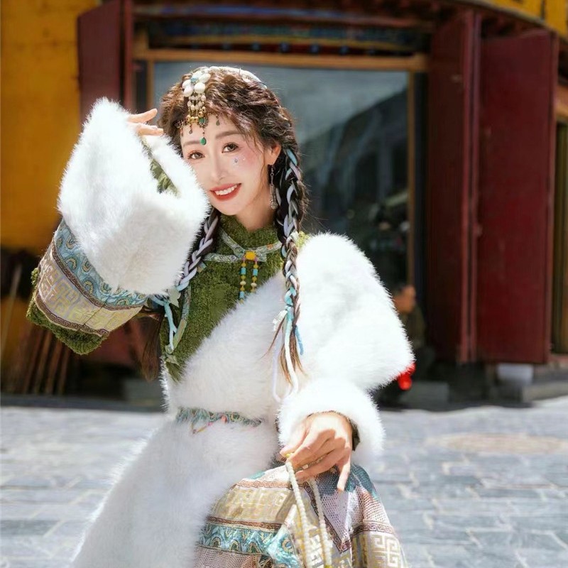 新款藏族服装云南大理丽江民族风绿色小清新藏袍旅拍写真摄影服装