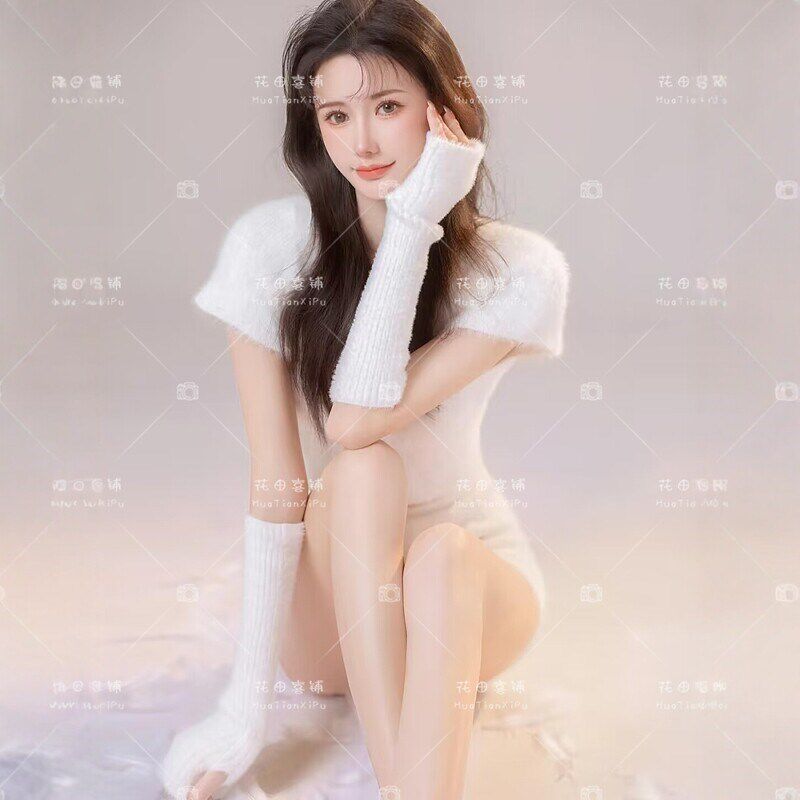 影楼秋冬新款白色纯欲小清新毛衣少女肖像氛围感女团风艺术照服装