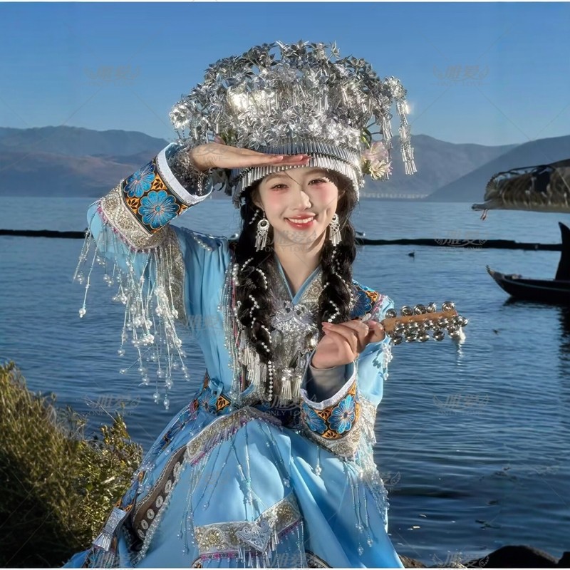 云南贵州苗族服装女阿卯爆款少数民族苗疆少女重工旅拍摄影服新款