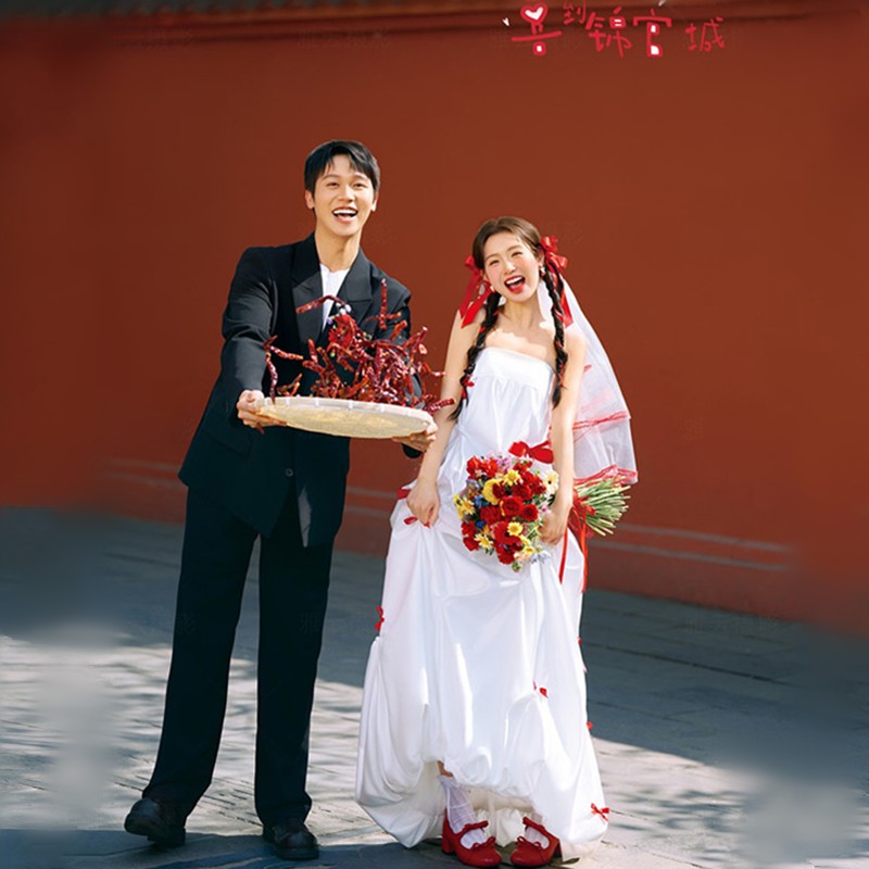 照相馆新款拍照新中式喜嫁红色蝴蝶结轻婚纱晨袍新娘敬酒订婚礼服