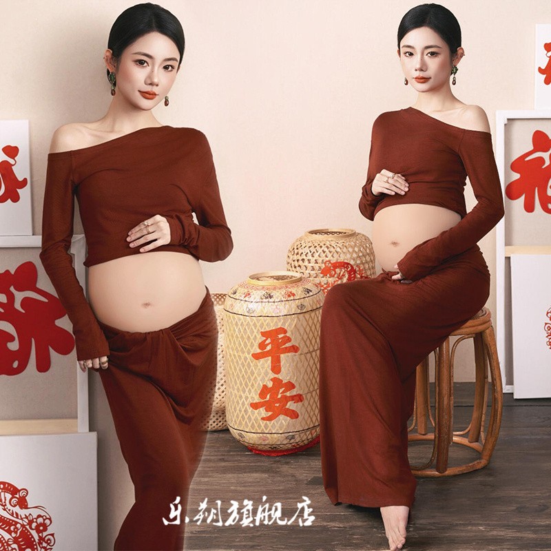 孕妇照服装影楼新年主题室内唯美风高级感孕妈咪大肚照写真在家拍