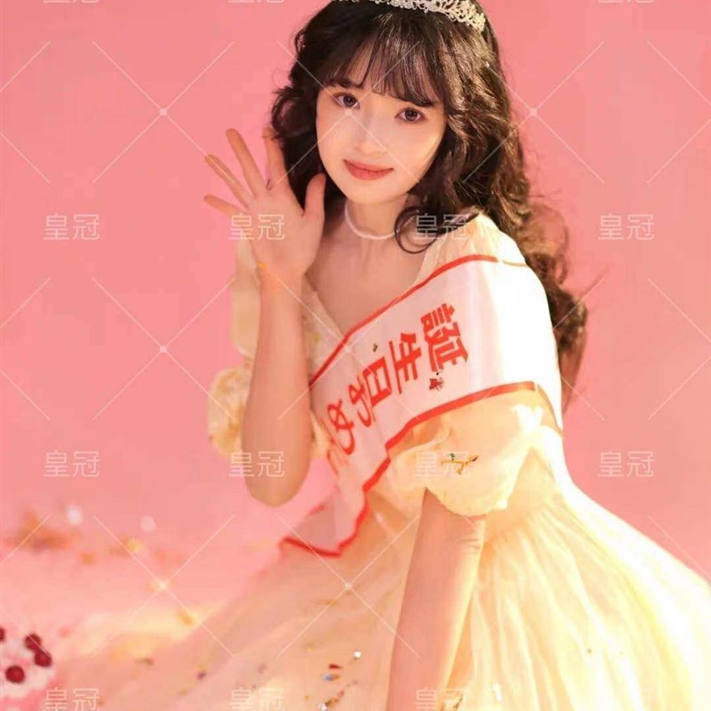 影楼新款复古婚纱港风昭和风生日礼服连衣裙拍照少女法式轻婚纱