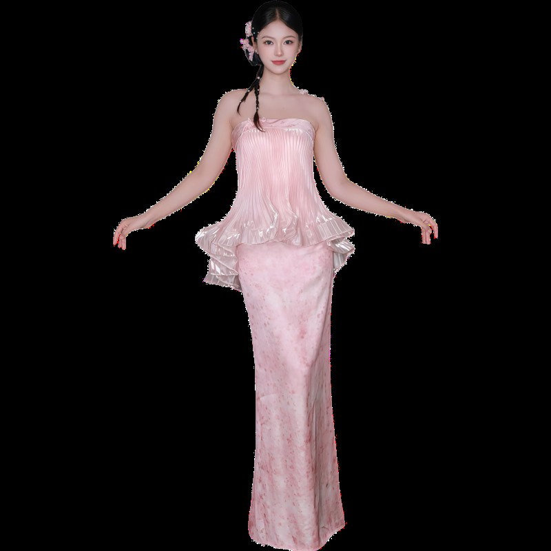 照相馆拍照订婚敬酒服高级感结婚晨袍新娘新中式抹胸复古宴会礼服