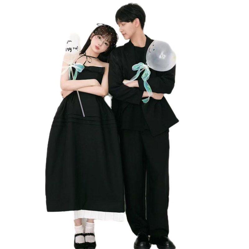 婚纱影楼摄影工作室情侣拍照法式赫本风甜美少女感小黑裙抹胸礼服