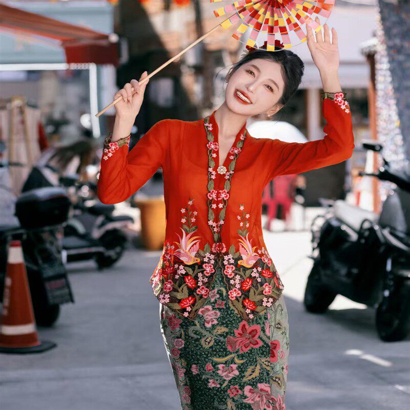 新款苗族服装女蓝色套装少数民族风苗疆少女旅拍摄影民族风舞蹈服