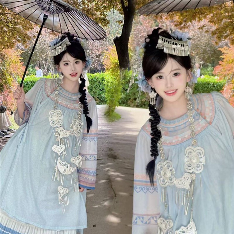 苗疆少女蓝色彝族民族风服饰云南少数民族服装女春夏季旅拍写真服