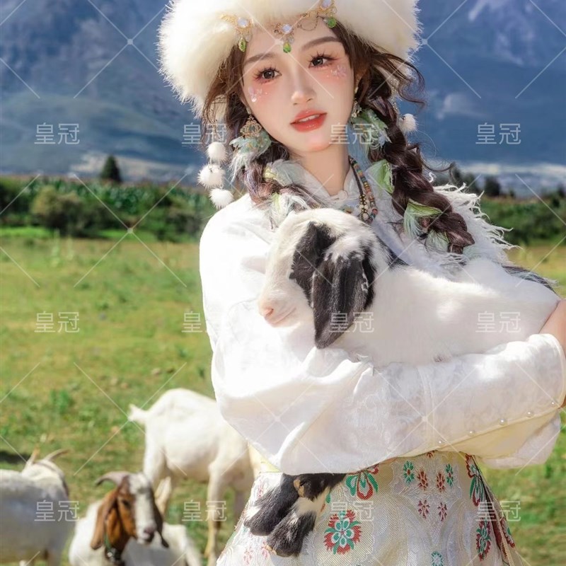 春夏藏族服装女新款藏袍少女民族舞蹈演出服么么茶高端民族摄影服
