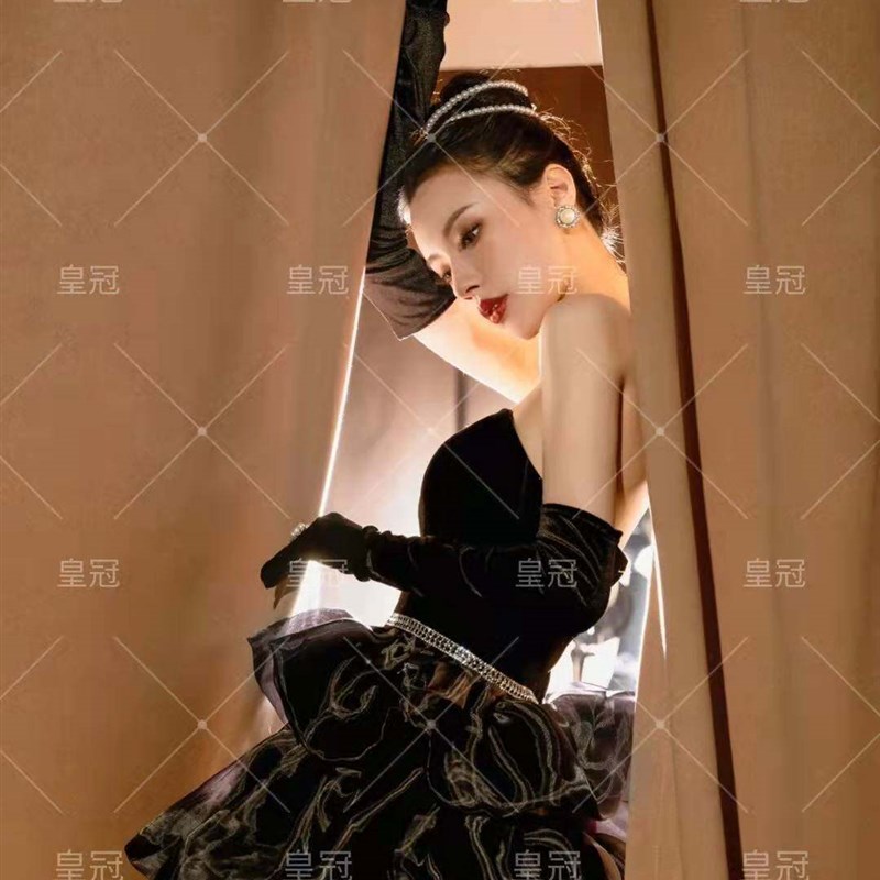 新款照相馆拍照写真礼服迪丽热巴同款法式黑色抹胸复古赫本主题婚