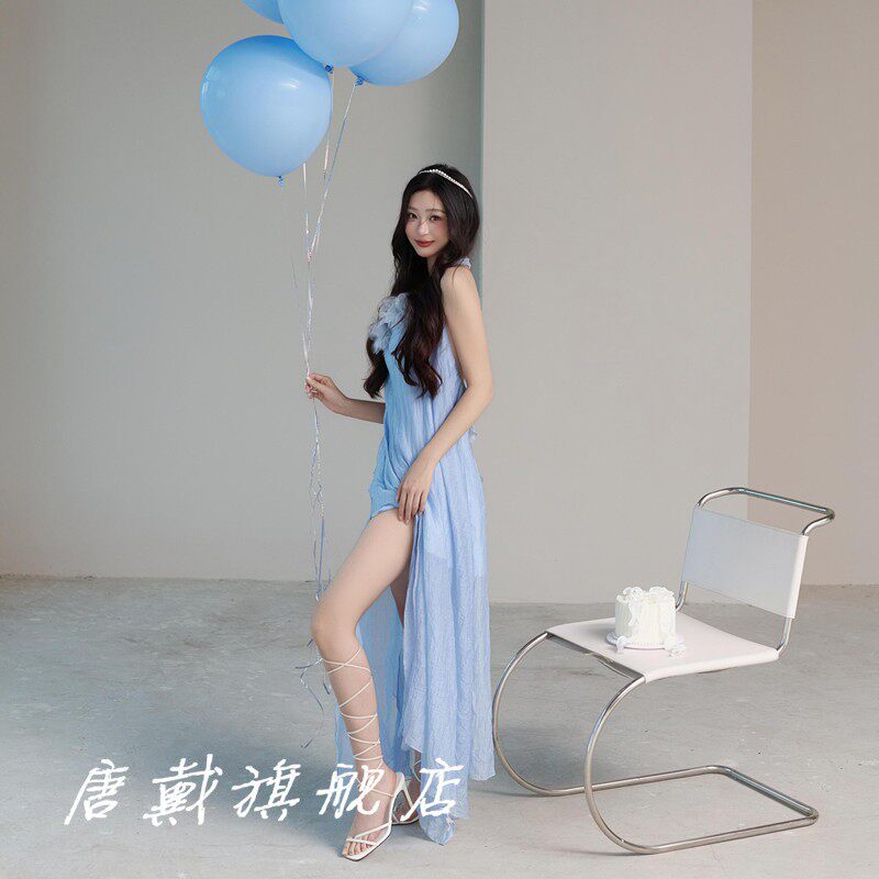 影楼新款蓝色吊带连衣裙女夏清新甜美显瘦长款度假风超仙气质裙