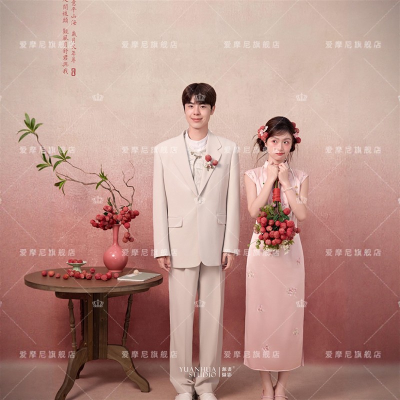 2025新款影楼主题情侣粉色新中式旗袍婚纱照礼服晨袍敬酒服高级感