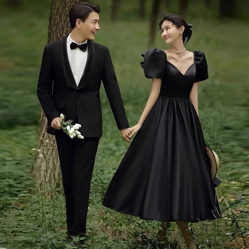 新款影楼复古赫本风黑色丝绒晚礼服法式情侣主题旅拍婚纱摄影服装