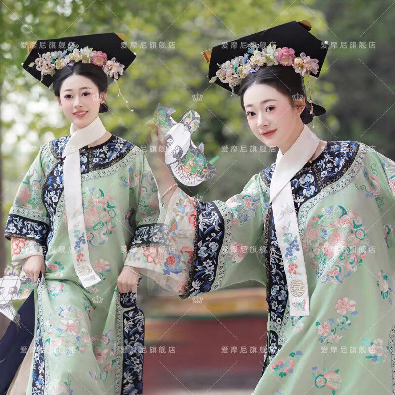清代宫廷风汉服旗袍写真女装满清旗装清朝格格服装连衣裙摄影衣服