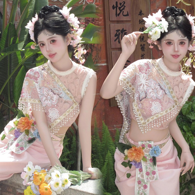 照相馆新款傣族服装旅拍外景套装西双版纳民族刺绣娘惹拍照写真服