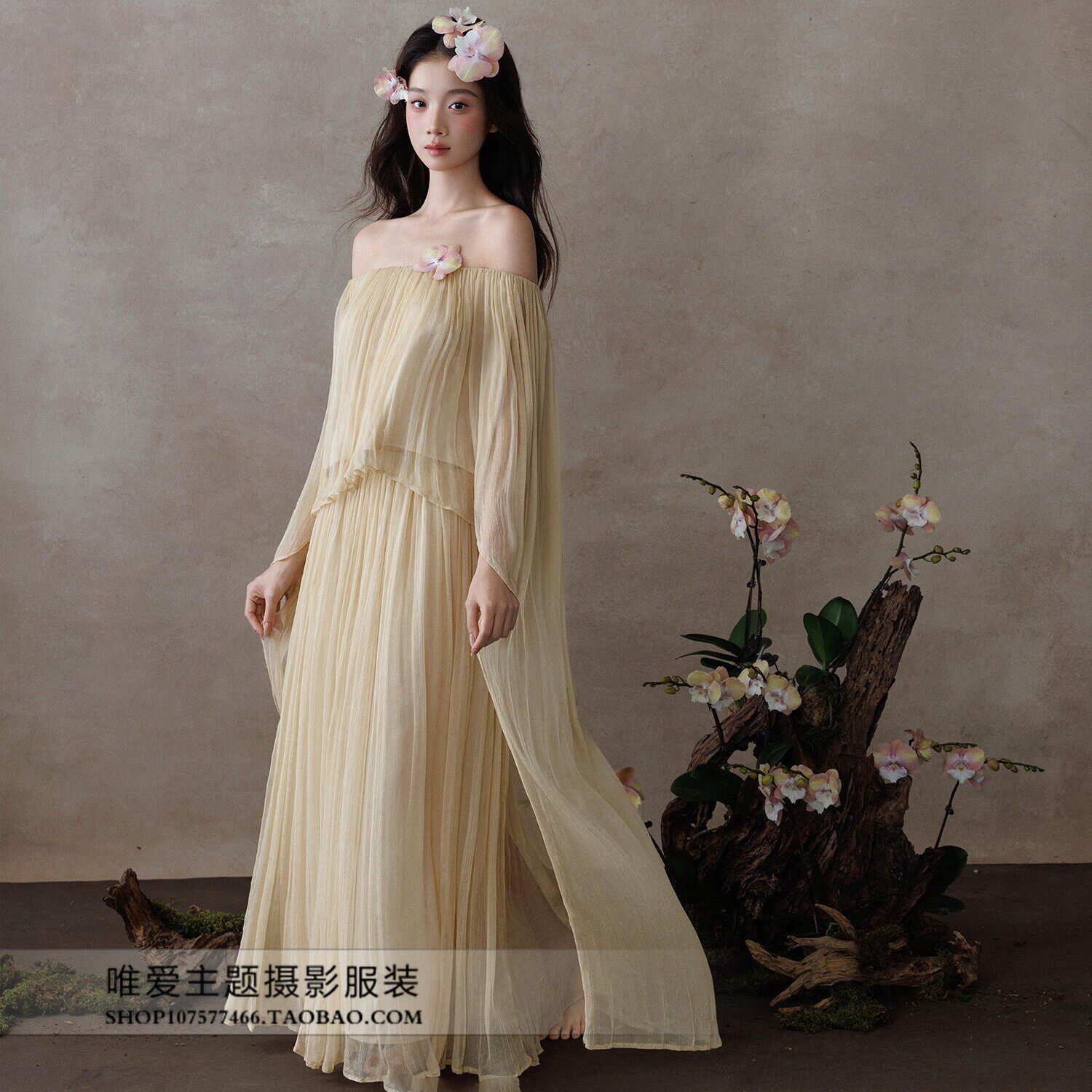 影楼新款复古一字肩褶皱长裙女文艺浪漫流苏装饰米色写真连衣裙