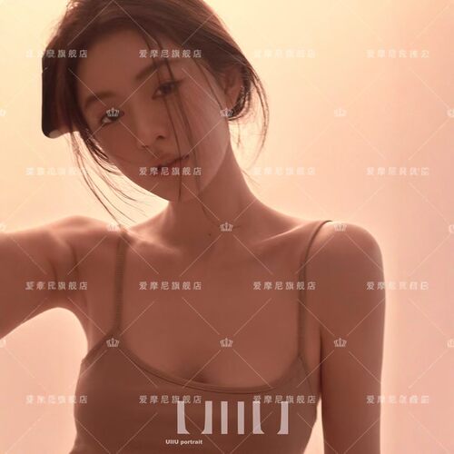新款影楼时尚个人形象照吊带连衣裙光影氛围感肖像写真摄影服装