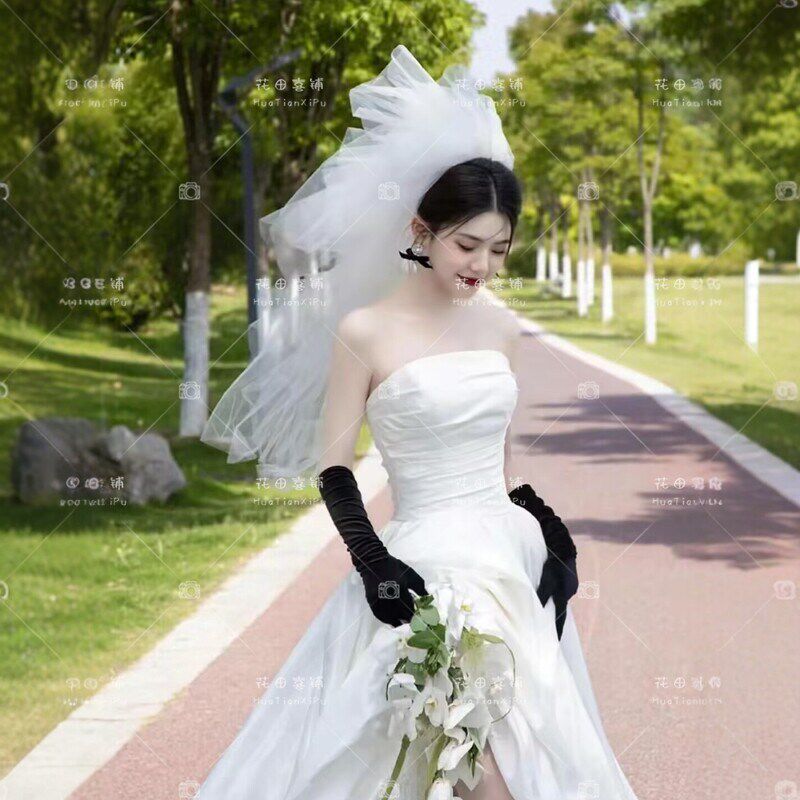 抹胸轻婚纱新娘旅拍外景出门纱迎宾前短后长公主风婚纱礼服小个子