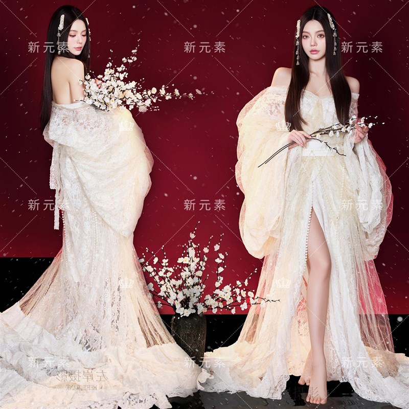 照相馆古风宫廷风白色蕾丝战国袍一字肩拖地裙女高级感拍照写真服