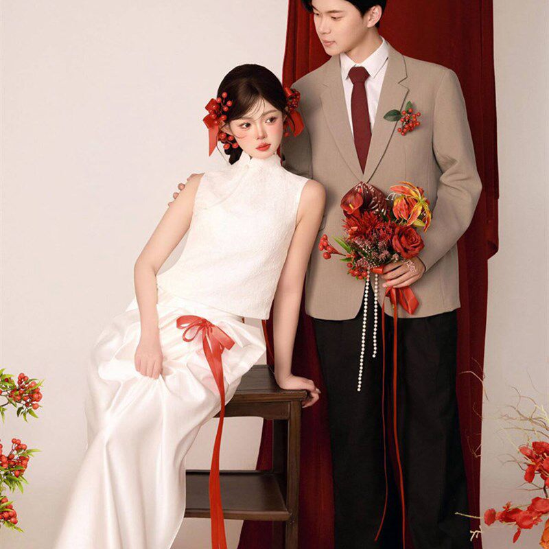 新款影楼拍照主题婚纱摄影法式缎面轻婚纱晨袍女高级感蕾丝礼服裙