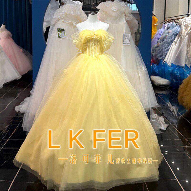影楼主题新款法式一字肩公主风高级彩纱质感婚纱礼服旅拍摄影服装