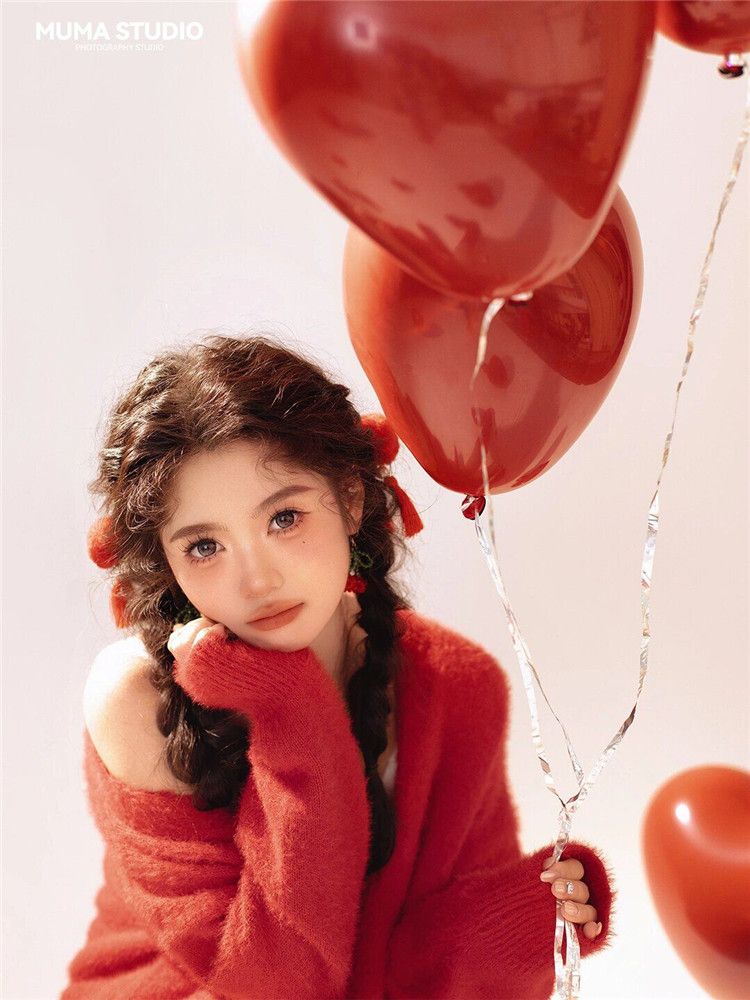 影楼新年主题新款个人写真红色毛衣甜美少女氛围艺术照摄影服装