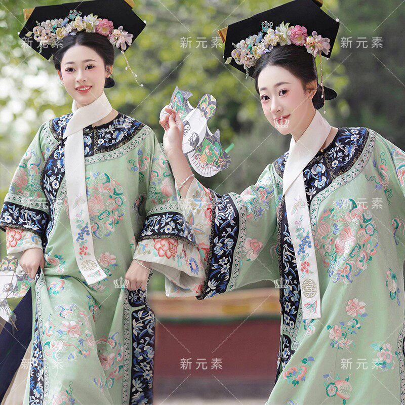 清代宫廷风汉服旗袍写真女装满清旗装清朝格格服装连衣裙摄影衣服