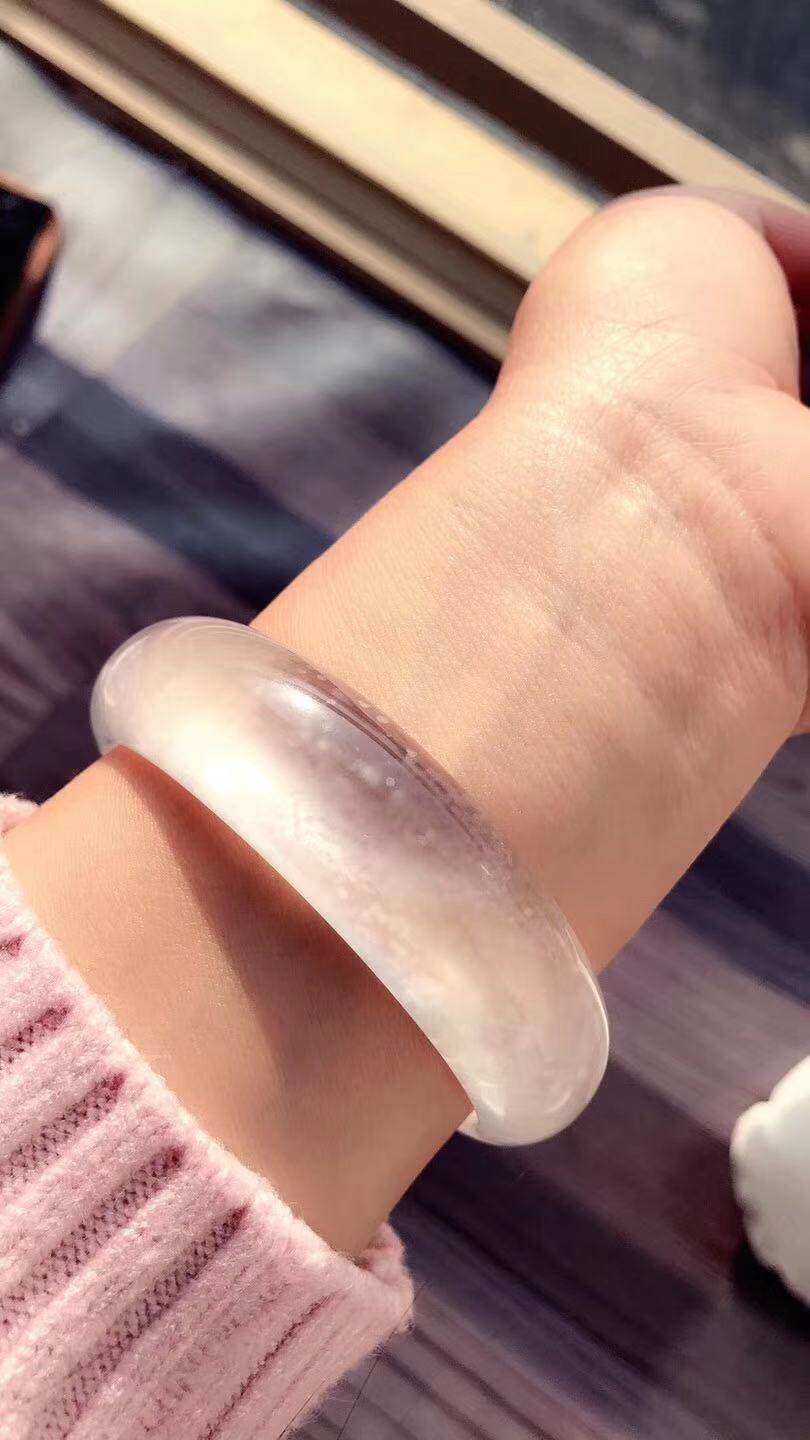 天然缅甸翡翠共生石玻璃种飘雪花棉水沫玉特宽条平安手镯量身
