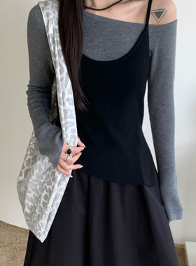 ONE TIME-新款纯欲风不规则假两件斜肩吊带撞色长袖针织衫OT71707