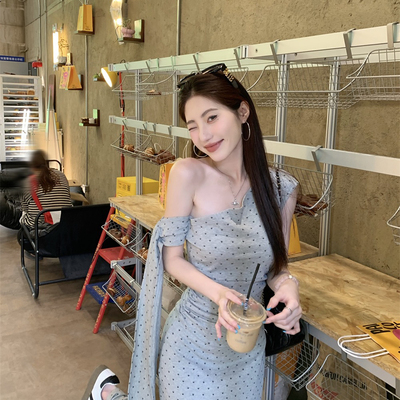 YOYOUKE'S-高级感灰色露肩褶皱收腰修身气质斜肩针织连衣裙2160裙