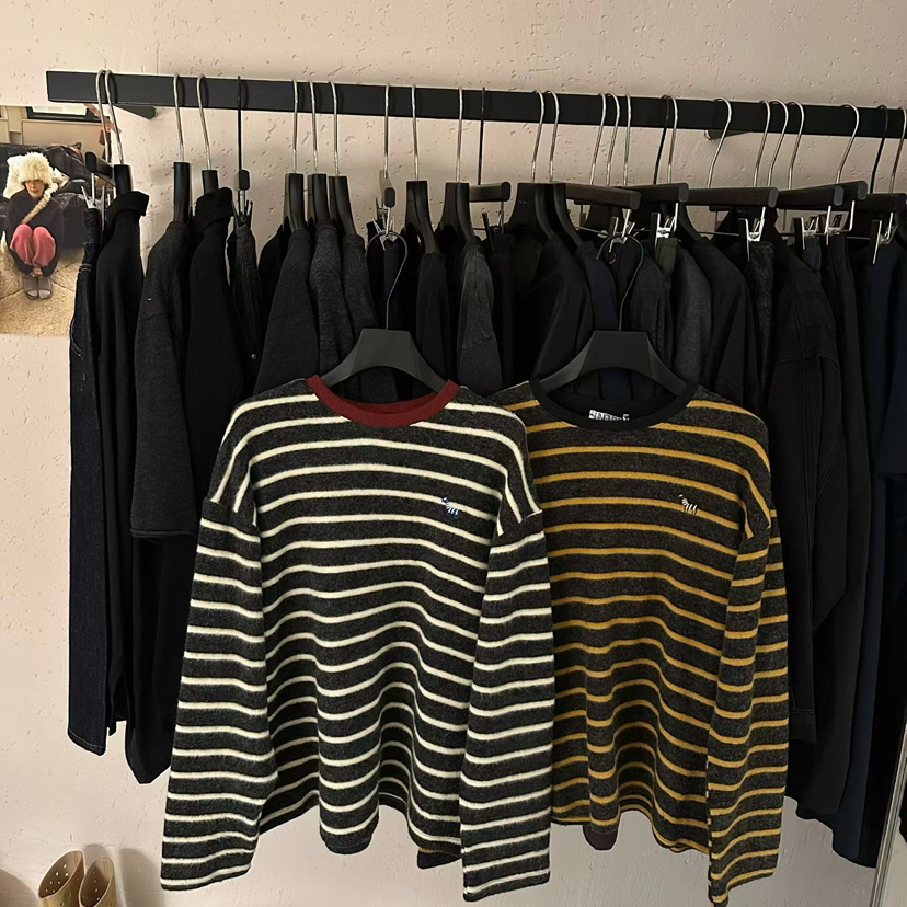 UNCLE BE-冬上新胸口刺绣小马慕斯条纹长袖T恤77006