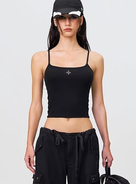 【现货】Hug拥抱超长运动吊带十字花刺绣黑色上衣新款