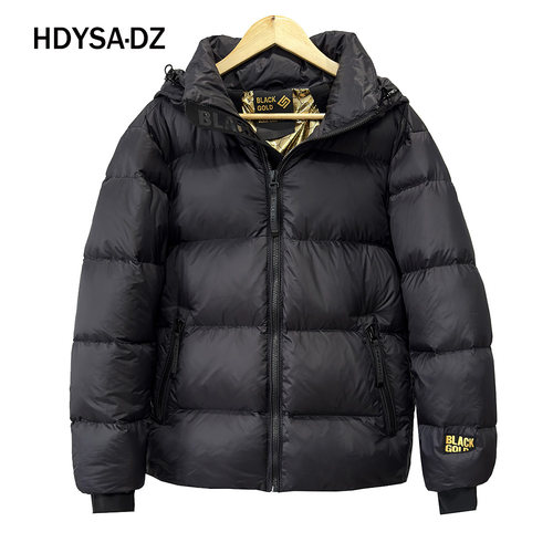 黑金短款连帽白鸭绒羽绒服