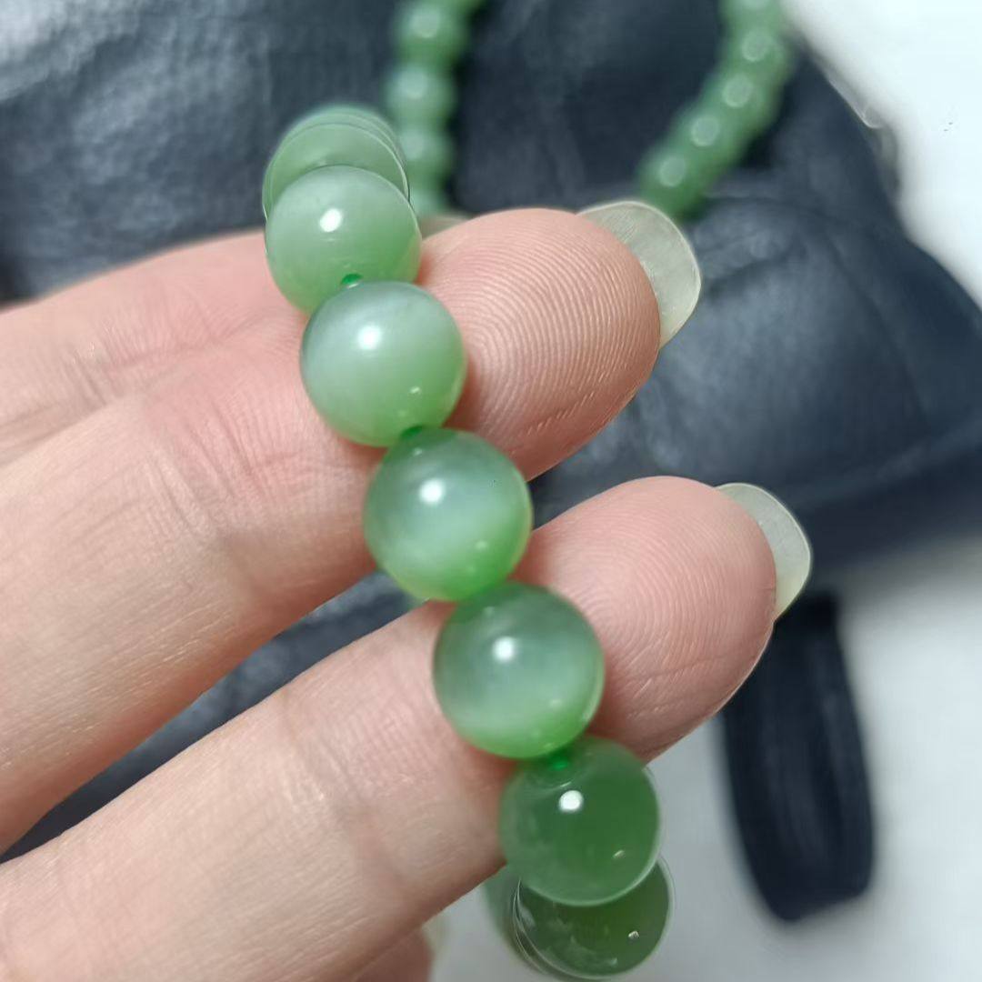 老店推荐和田碧玉俄料粉绿猫眼圆珠项链色泽纯净细腻密度高油性足
