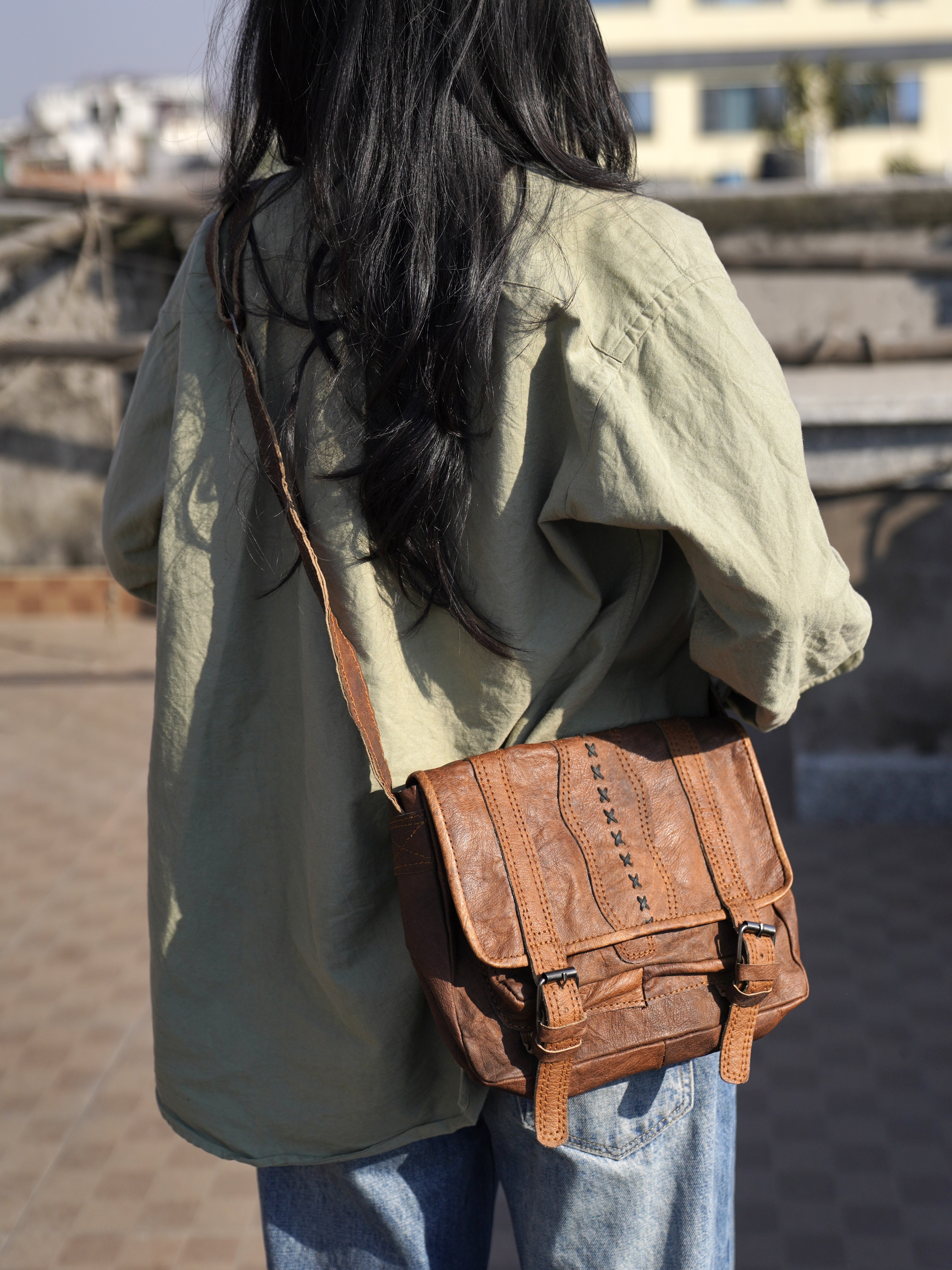 尼泊尔手工制复古水牛皮单肩斜挎包邮差包,个性定制/设计服务/DIY,包包定制,淘宝优惠券,粉丝福利购,淘宝优惠卷