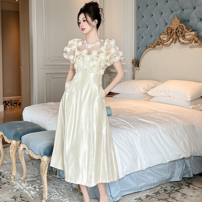 2026新款法式花朵泡泡袖连衣裙夏季女装名媛收腰垂感长裙魅力绽放,女装/女士精品,连衣裙,淘宝优惠券,粉丝福利购,淘宝优惠卷