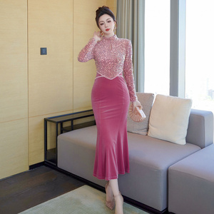 2026春季新款圆领亮片丝绒修身长裙连衣裙女晚宴鱼尾礼服时尚高雅