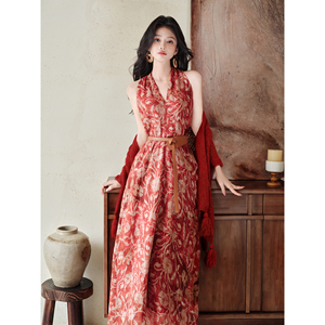 2026新款度假风旅游无边挂脖连衣裙披肩套裙搭配轻盈出行时尚套装