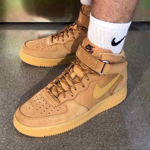 NikeAIRFORCE1中帮复古板鞋