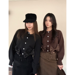 拼接造型感羊毛上衣女冬季 Scout 灯笼袖 秋冬短款 小野猫针织