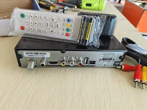 DVB-S2高清数字机顶盒支持AC3及厦门卫视铁壳机外贸通用即插即用