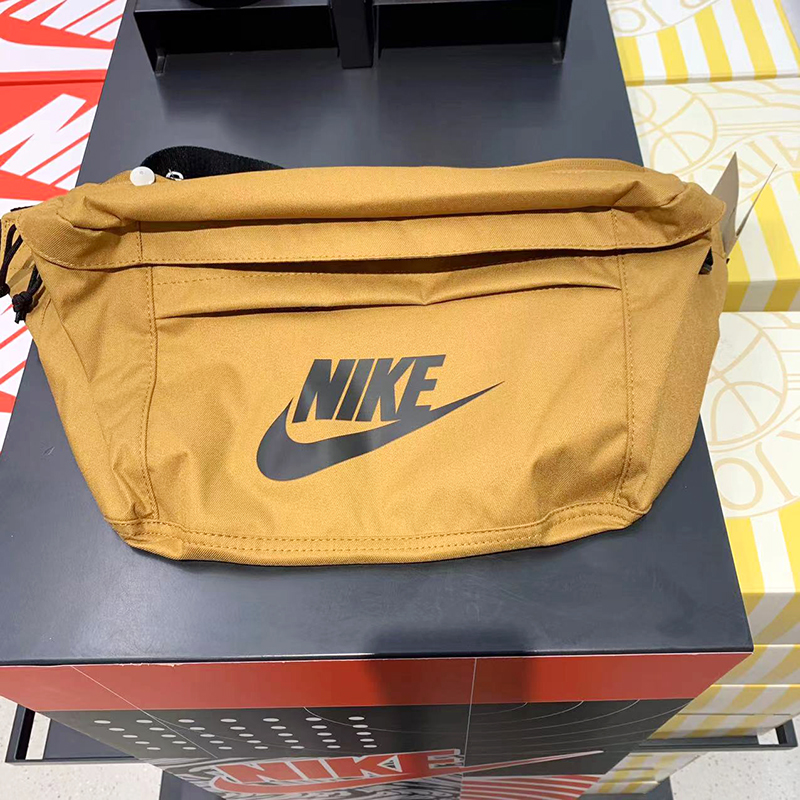 正品NIKE/耐克休闲运动男女王一博同款大斜挎包单肩包BA5751-790