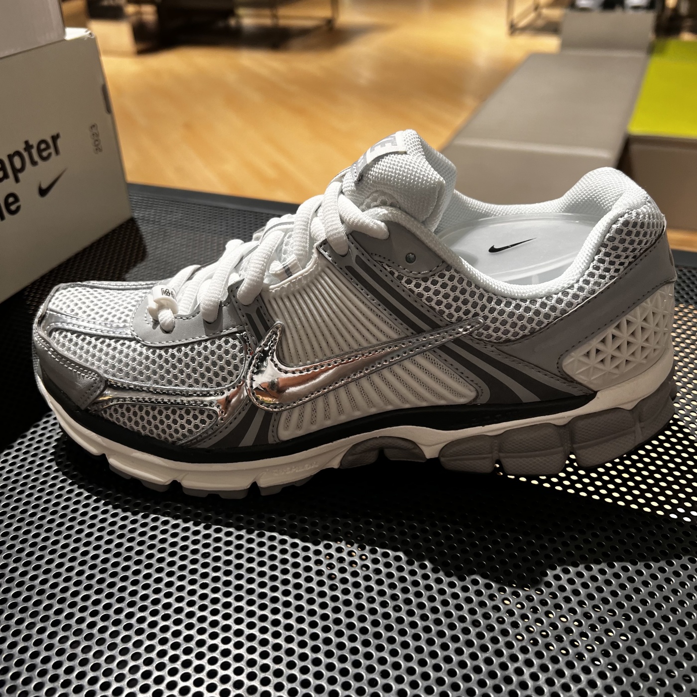正品耐克NIKE ZOOM VOMERO 5网面复古跑步鞋厚底老爹鞋IM2219-121