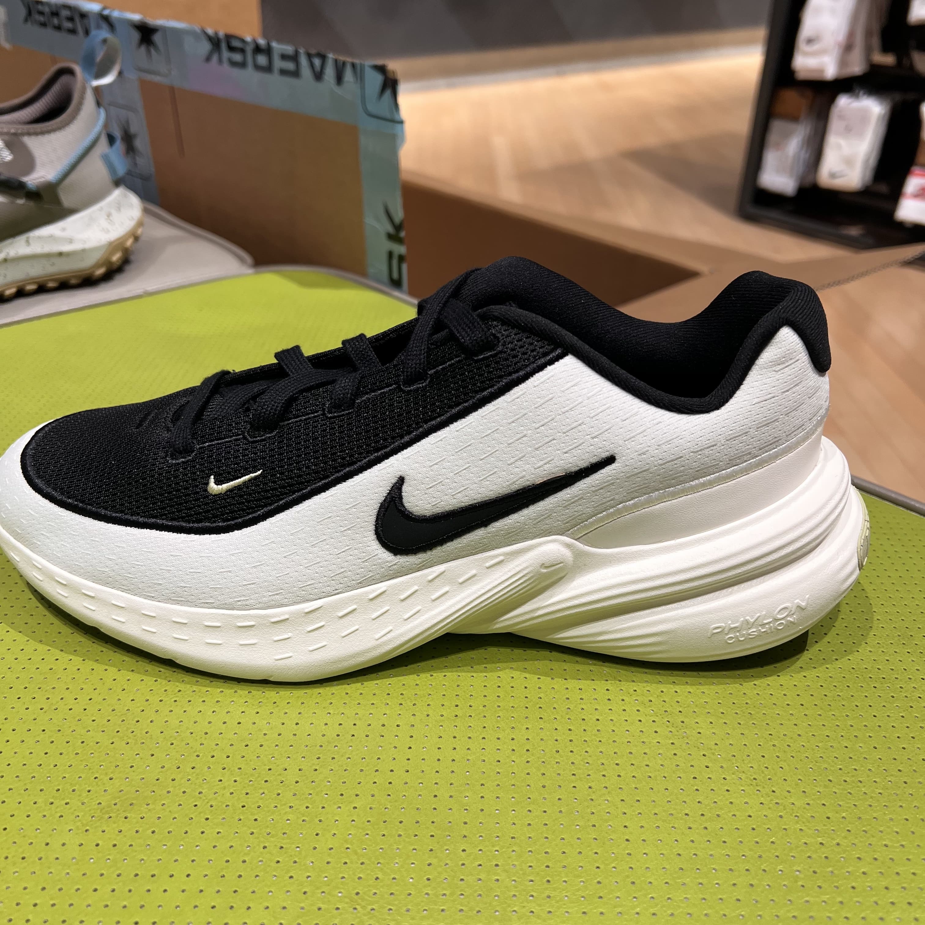 NIKE耐克男25夏新款UPLIFT SC缓震回弹运动跑步鞋IB2765-100