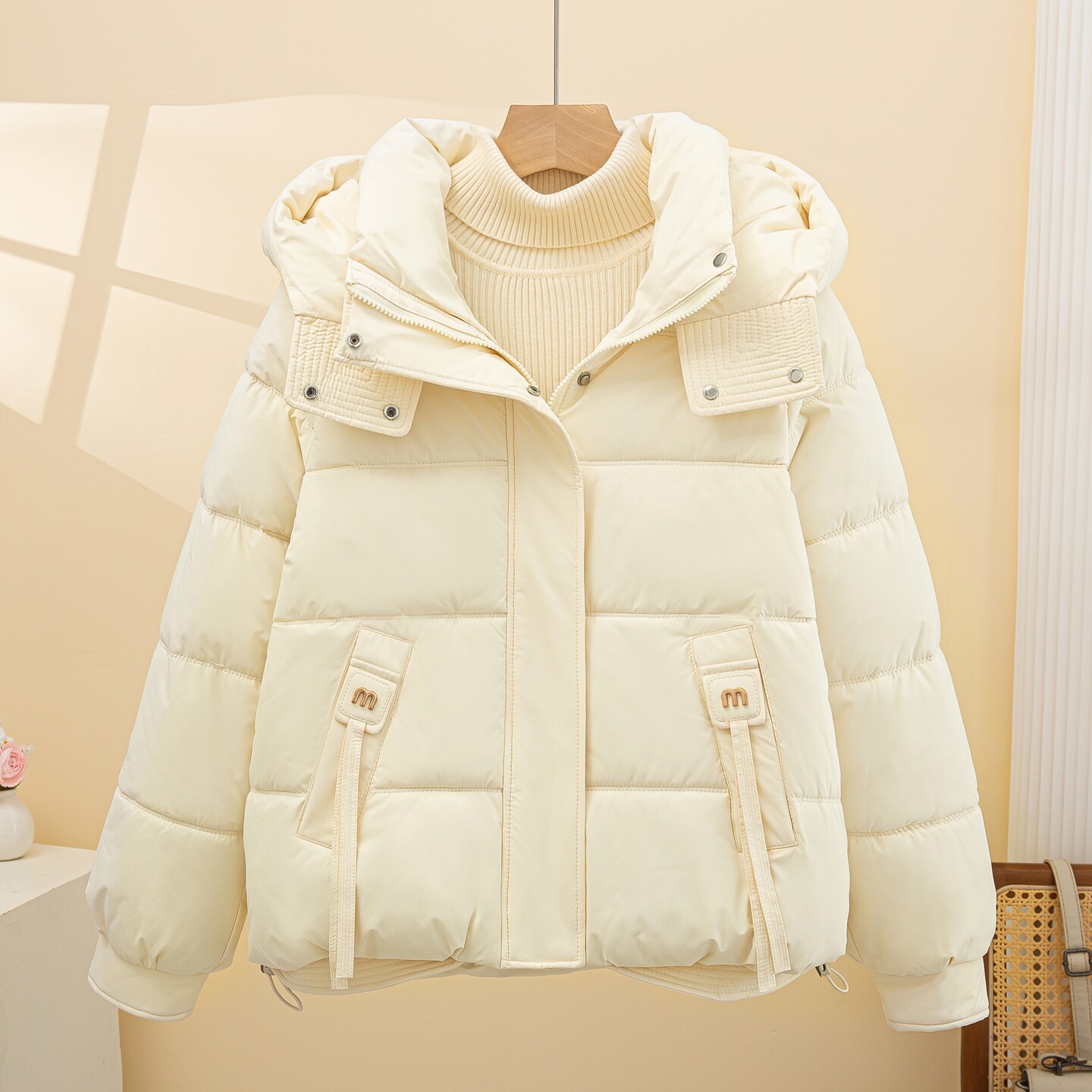 今年流行羽绒棉服女2025冬季新款小个子爆款棉服棉袄短款保暖外套