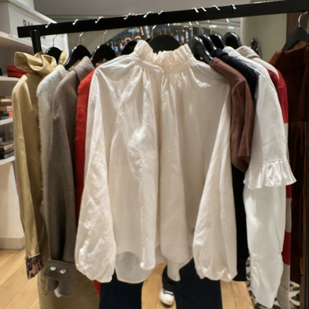 纯色木耳边立领灯笼袖衬衫