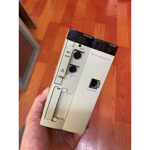 模块控制器TSXP572634M处