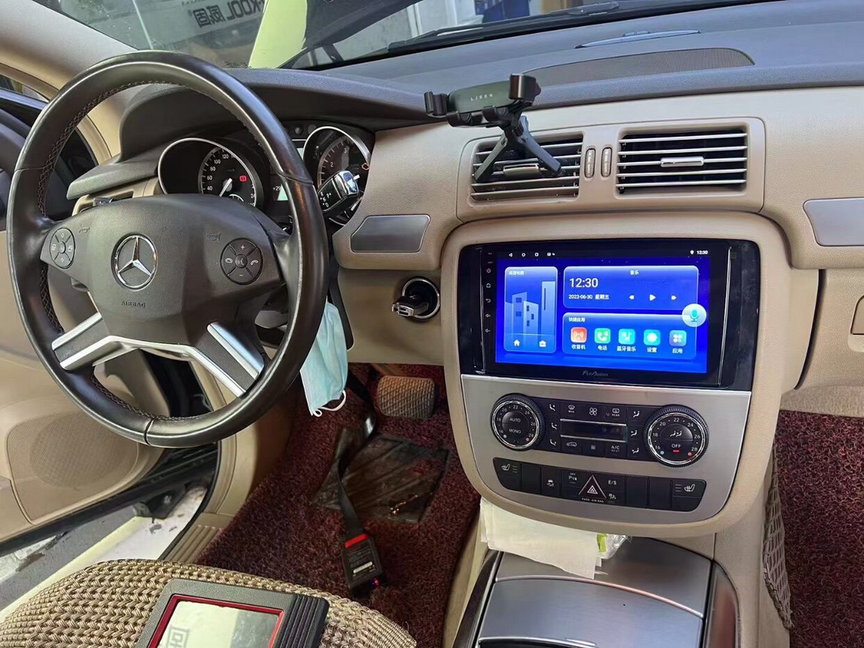 飞歌车载智能声控苹果CarPlay 华为Hicay导航前视记录仪一体机
