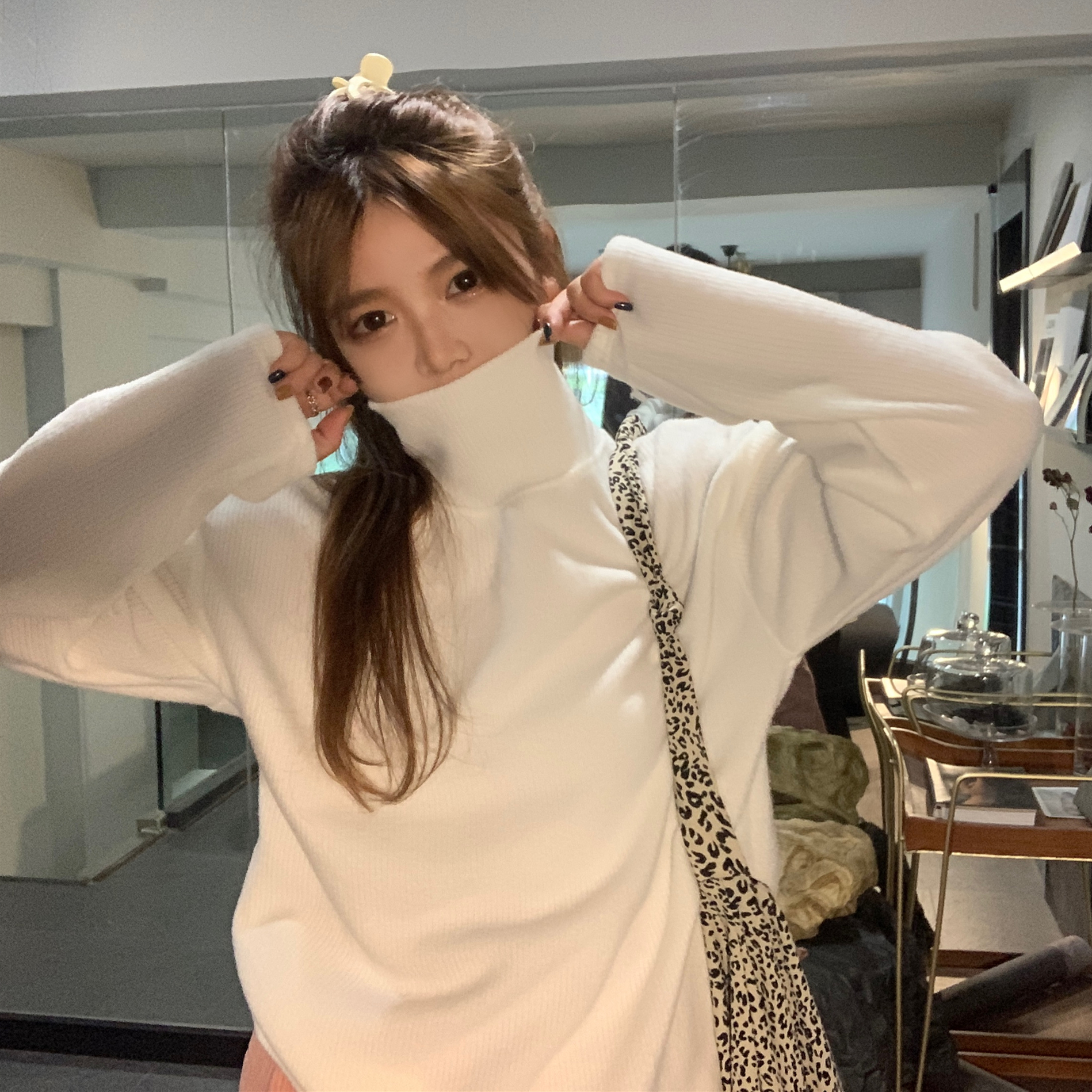 Real price ~ real shot ~ Korean version loose candy color Plush thick high collar bottom coat