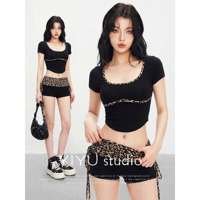 伊予YiYu辣妹豹纹U领短袖套装